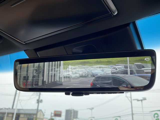 レクサス ＬＸ 600 新潟県 2024(令6)年 0.2万km マンガンラスター ワンオーナー/茶革シート（全席パワーシート）/シートベンチレーション　ヒーター/サンルーフ/純正エアロ（Ｆ、Ｒ）/カラードステップ/純正OP22インチAW/マークレビンソンサウンド/純正ナビ　フルセグ/全周囲カメラ/リアエンターテインメント/デジタルインナーミラー/セーフティセンス/クールボックス/ルーフレール/置くだけ充電/LEDヘッドライト/スマートキー×２/カードキー/保証書、取説