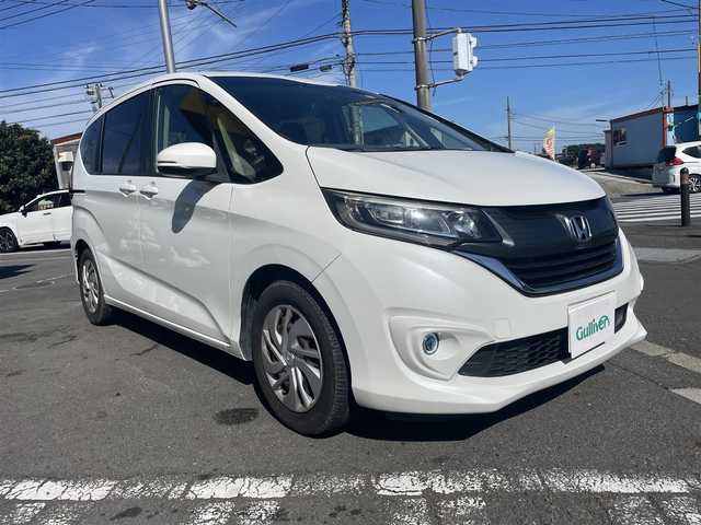ホンダ フリード G ホンダセンシング 神奈川県 2018(平30)年 3.9万km ホワイトオーキッドパール 保証書/取扱説明書/純正ナビ（VXM-185VFi）/AM・FM・CD・DVD・BT・SD・フルセグTV/バックカメラ/econシステム/追従クルーズコントロール/衝突軽減システム/両側パワースライドドア/フォグランプ/LEDヘッドライト/オートライト/スマートキー/３列シート/ウォークスルー