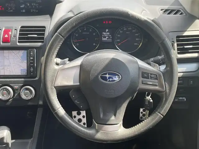 スバル インプレッサ スポーツ 2．0i－S 兵庫県 2014(平26)年 7.4万km サテンホワイトパール 社外SDナビ/ワンセグ/Bluetooth/バックカメラ/DVD再生可能/ETC/パドルシフト/クルーズコントロール/リモコンキー×２/ハーフレザー/電動格納ミラー/フォグランプ/純正アルミホイール/純正フロアマット/保証書/取扱説明書