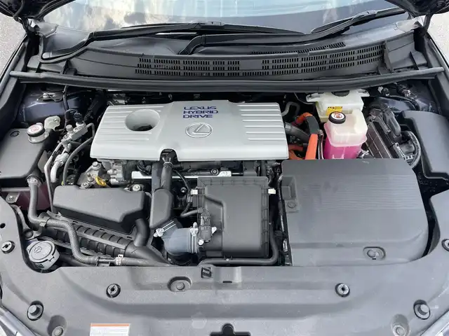 レクサス ＣＴ 200h バージョンC 滋賀県 2018(平30)年 3.8万km ディープブルーマイカ 純正SDナビ/・フルセグTV/・CD/DVD/BD/・Bluetooth/・USB/・バックカメラ/ETC/コーナーセンサー/レーダークルーズコントロール/プリクラッシュセーフティー/レーンキープアシスト/パーキングアシスト/オートライト/オートハイビーム/フォグランプ/電格ウィンカーミラー/パワーシート/シートヒーター/メモリーシート/革巻きステアリング/スマートキー/スペアキー