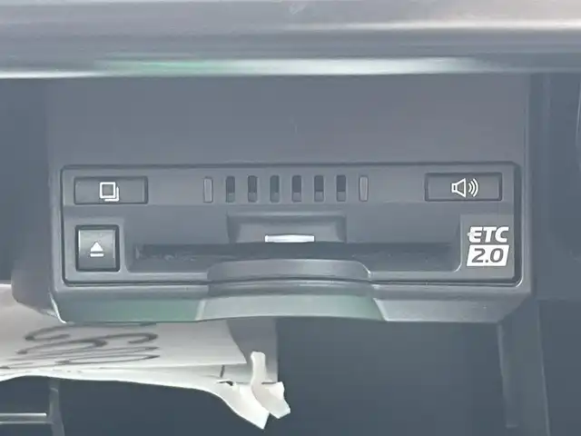 レクサス ＣＴ 200h バージョンC 滋賀県 2018(平30)年 3.8万km ディープブルーマイカ 純正SDナビ/・フルセグTV/・CD/DVD/BD/・Bluetooth/・USB/・バックカメラ/ETC/コーナーセンサー/レーダークルーズコントロール/プリクラッシュセーフティー/レーンキープアシスト/パーキングアシスト/オートライト/オートハイビーム/フォグランプ/電格ウィンカーミラー/パワーシート/シートヒーター/メモリーシート/革巻きステアリング/スマートキー/スペアキー