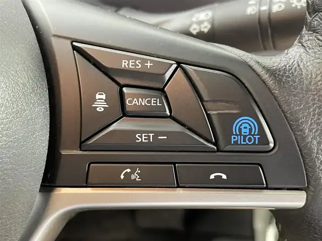 日産 セレナ ハイウェイスター V 大阪府 2021(令3)年 2.6万km ブリリアントホワイトパール 純正ナビＴＶ　Ｂカメラ　ＥＴＣ　ドラレコ　両側パワスラ　レーダークルコン　ブラインドスポットモニター　純正アルミ　オートライト　ＬＥＤヘッドライト　フォグランプ　オートエアコン　電動ミラー　Ｃセンサー