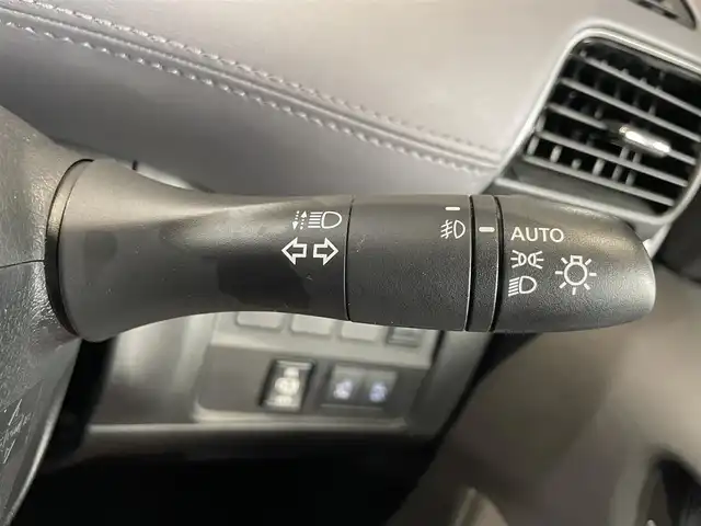 日産 セレナ ハイウェイスター V 大阪府 2021(令3)年 2.6万km ブリリアントホワイトパール 純正ナビＴＶ　Ｂカメラ　ＥＴＣ　ドラレコ　両側パワスラ　レーダークルコン　ブラインドスポットモニター　純正アルミ　オートライト　ＬＥＤヘッドライト　フォグランプ　オートエアコン　電動ミラー　Ｃセンサー