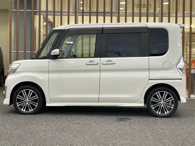 ダイハツ タント カスタム RS スマセレSA&SN 鳥取県 2014(平26)年 8.1万km パールホワイトⅢ (株)IDOMが運営する【じしゃロン鳥取店】の自社ローン専用車両になります。こちらは現金またはオートローンご利用時の価格です。自社ローンご希望の方は別途その旨お申付け下さい/社外ナビ（AVIC-RW810）/・フルセグTV/・AM/FM/・CD/DVD/・Bluetooth接続/両側パワースライドドア/バックカメラ/スマートアシスト/LEDヘッドライト/スマートキー/スペアキー1本/ETC