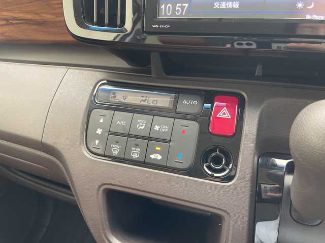 ホンダ Ｎ ＯＮＥ セレクト 愛知県 2018(平30)年 1.9万km プレミアムアイボリーP 安心パッケージ/純正ナビ　ナビ機能なし/ワンセグ/バックカメラ/ハーフレザーシート/コーナーセンサー/シートヒーター/ETC/木目調パネル/ステアリングスイッチ/スマートキー/プッシュスタート