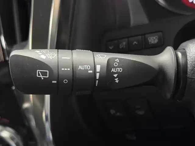 トヨタ アルファード S Cパッケージ 三重県 2022(令4)年 2.6万km ホワイトパールクリスタルシャイン ガソリン/FF/MTモード付インパネCVT/【OP】JBLプレミアムサウンド*1/純正10.5インチナビ/（FM/AM/CD/DVD/Blu-ray/サウンドライブラリ/SD/USB/Bluetooth/VTR/HDMI/TV/AUX）/【OP】13.2インチ 後席モニター*1/【OP】パノラミックビューモニター（シースルービュー機能付）/モデリスタエアロ（F/S/R下）/両側パワースライドドア/ドライブレコーダー 前後/ETC2.0/車高調キット/Toyota Safety Sense/・プリクラッシュセーフティ/・レーントレーシングアシスト/・【OP】ブラインドスポットモニター&リヤクロストラフィックアラート/・クリアランスソナー/・パーキングサポートブレーキ/・アダプティブハイビームシステム/・レーダークルコン/・ロードサインアシスト/・インテリジェントパーキングアシスト/など/装備/・【OP】ツインムーンルーフ/・【OP】デジタルインナーミラー/・パワーシート（D/N）/・エグゼクティブパワーシート（電動リクライニング＆オットマン（N/2nd））/・パワーバックドア/・シートヒーター、ベンチレーション（D/N）/・ステアリングヒーター/・AC100Vコンセント/など