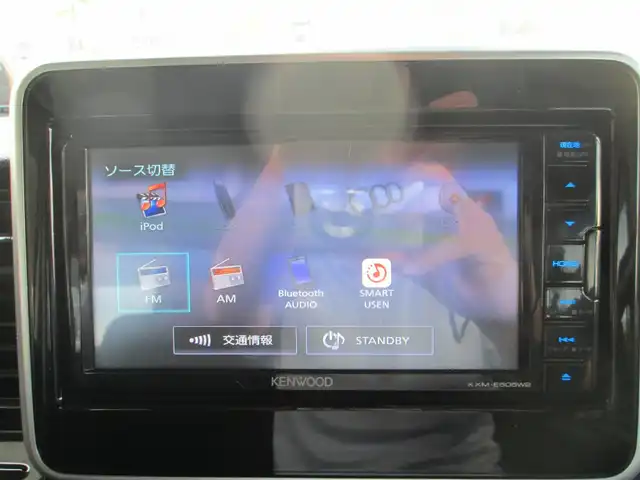スズキ スペーシア カスタム HYBRID GS 千葉県 2021(令3)年 0.3万km ピュアホワイトP ワンオーナー/社外ナビ【DVD/CD/BT/SD/USB】/デュアルカメラブレーキサポート/LEDヘッドライト&LEDフォグランプ/片側パワースライドドア/レーダークルーズコントロール/車線逸脱防止警報/アイドリングストップ/ナビ連動ステアリングスイッチ/運転席シートヒーター/リアコーナーセンサー/スペアキー/取扱説明書/新車時保証書