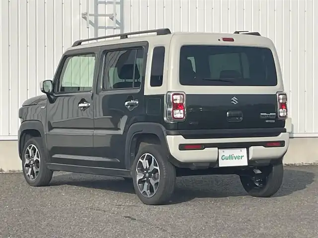 スズキ ハスラー Jスタイル Ⅱ ターボ 熊本県 2024(令6)年 1.1万km クールカーキパールメタリック/ソフトベージュメタリック 社外ディスプレイオーディオ/BT/CD/DVD/AM/FM/ETC/D/Nシートヒーター/衝突軽減ブレーキ/レーンキープアシスト/横滑り防止装置/標識認識機能/ふらつき警報/先行車発進お知らせ/誤発進抑制機能/レーダークルーズコントロール/革巻きステアリング/・ステアリングリモコン/・パドルシフト/純正フロアマット/オートライト/LEDヘッドライト/電動格納ミラー/・ミラーウィンカー/アイドリングストップ/純正AW/ルーフレール/プッシュスタート/スペアキー×１
