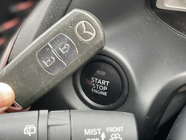 マツダ アクセラ スポーツ 15S 岩手県 2015(平27)年 13.2万km ジェットブラックマイカ ４ＷＤ　ナビ　Ｂｌｕｅｔｏｏｔｈ　ＣＤ　ＤＶＤ　フルセグ　バックカメラ　衝突被害軽減ブレーキ　オートＬＥＤライト　クルーズコントロール　ＥＴＣ　ＭＴモード付ＡＴ　アイドリングストップ　１６インチアルミ