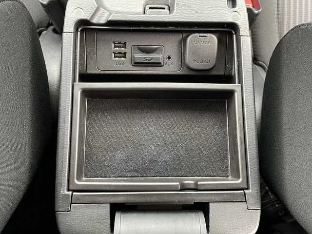 マツダ アクセラ スポーツ 15S 岩手県 2015(平27)年 13.2万km ジェットブラックマイカ ４ＷＤ　ナビ　Ｂｌｕｅｔｏｏｔｈ　ＣＤ　ＤＶＤ　フルセグ　バックカメラ　衝突被害軽減ブレーキ　オートＬＥＤライト　クルーズコントロール　ＥＴＣ　ＭＴモード付ＡＴ　アイドリングストップ　１６インチアルミ