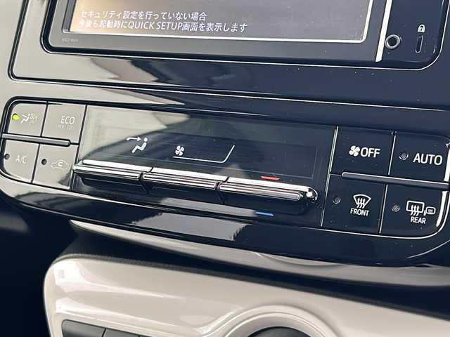 トヨタ プリウス S 宮城県 2016(平28)年 7.2万km グレーメタリック 4WD/寒冷地仕様/ワイパーデアイサー/純正ナビ/(AM/FM/SD/TV/BT/AUX/CD)/バックカメラ/ビルトインETC/ドライブレコーダー/レーダークルーズコントロール/プッシュスタート/スマートキー/スペアキー/オートライト/オートマチックハイビーム/LEDヘッドライト/フォグランプ/ドアバイザー/純正フロアマット/純正15インチアルミホイール/禁煙車