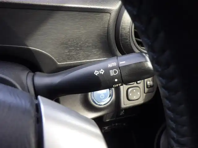 トヨタ アクア S 千葉県 2015(平27)年 3.8万km ライムホワイトパールクリスタルシャイン 純正SDナビ/地デジTV/【DVD/CD再生機能　Bluetooth接続】/バックカメラ/ドライブレコーダー（前後撮影）/革巻きステアリング/ETC/HIDヘッドライト/ウインカーミラー/スマートキー