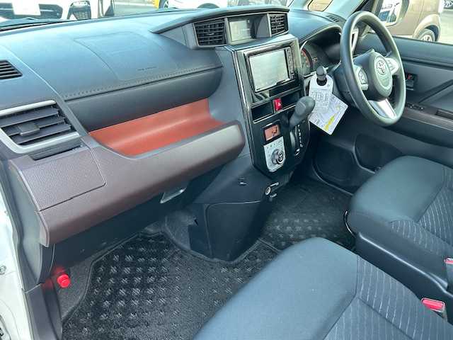 トヨタ ルーミー G S 静岡県 2018(平30)年 3万km パールホワイトⅢ 純正7インチメモリナビ/CD/BT/ワンセグTV/バックカメラ/両側パワースライドドア/コーナーセンサー/純正ドライブレコーダー/スマートキー/スペアキー１/プッシュスタート/ビルトインETC/電格ミラー/オートライト/ヘッドライトレベライザー/ステアリングスイッチ/フロアマット/保証書/取扱説明書