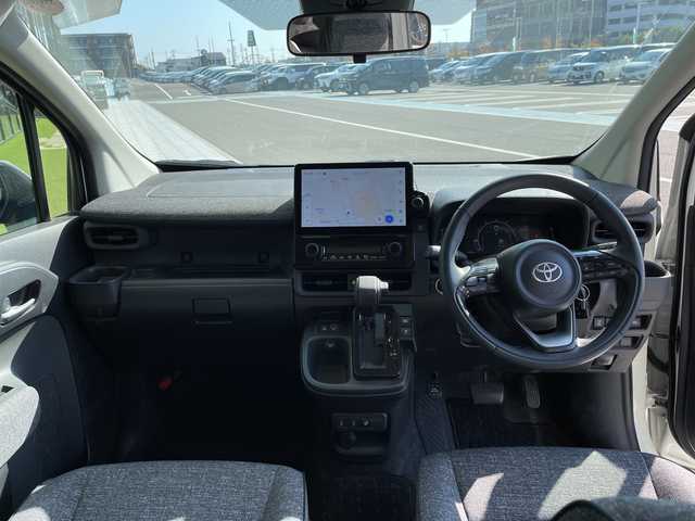 トヨタ シエンタ Z 愛知県 2023(令5)年 4.2万km ホワイトパールクリスタルシャイン トヨタセーフティセンス/純正10.5型DAナビ/フリップダウンモニター/全方位カメラ/両側パワースライドドア/レーダークルーズコントロール/シートヒーター/バックカメラ/コーナーセンサー/ブラインドスポットモニター/LEDヘッドライト/ステアリングヒーター/オートマチックハイビーム/ETC/衝突軽減システム/フルセグ/Bluetooth/ステアリングスイッチ/スマートキー/プッシュスタート