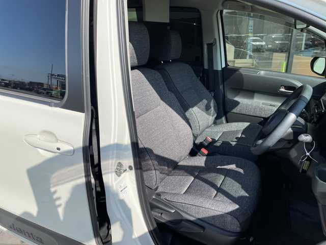 トヨタ シエンタ Z 愛知県 2023(令5)年 4.2万km ホワイトパールクリスタルシャイン トヨタセーフティセンス/純正10.5型DAナビ/フリップダウンモニター/全方位カメラ/両側パワースライドドア/レーダークルーズコントロール/シートヒーター/バックカメラ/コーナーセンサー/ブラインドスポットモニター/LEDヘッドライト/ステアリングヒーター/オートマチックハイビーム/ETC/衝突軽減システム/フルセグ/Bluetooth/ステアリングスイッチ/スマートキー/プッシュスタート