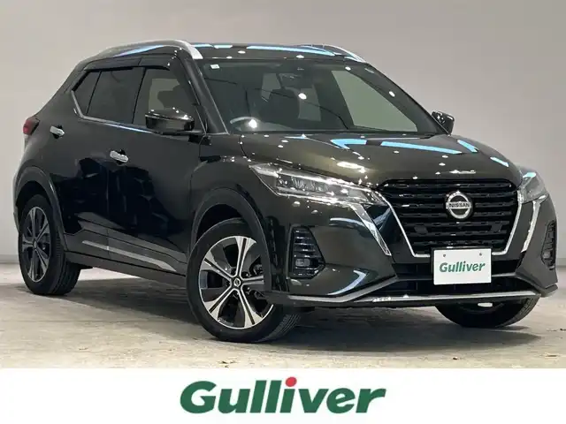 日産 キックス X 宮城県 2020(令2)年 6.7万km チタニウムカーキ プロパイロット/・エマージェンシーブレーキ/・車線逸脱警報装置/・車線逸脱防止支援システム/・クリアランスソナー/純正ナビ/・フルセグTV/Bluetooth/CD/DVD/・ビルドインETC/・全方位カメラ/・ドライブレコーダー/・デジタルインナーミラー/アイドリングストップ/電子パーキング/・オートブレーキホールド/革巻きステアリング/・ステアリングスイッチ/・ステアリングヒーター/プッシュスタート/・スマートキー/LEDヘッドライト/・オートライト/・オートハイビーム/純正フロアマット/純正アルミホイール/ドアバイザー/ルーフレール/社外17インチAW付スタッドレスタイヤ積込み/ ・205/55/R17  5mm