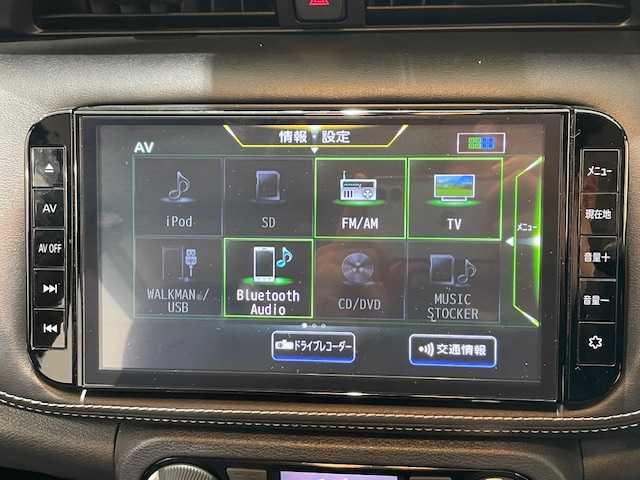 日産 キックス X 宮城県 2020(令2)年 6.7万km チタニウムカーキ プロパイロット/・エマージェンシーブレーキ/・車線逸脱警報装置/・車線逸脱防止支援システム/・クリアランスソナー/純正ナビ/・フルセグTV/Bluetooth/CD/DVD/・ビルドインETC/・全方位カメラ/・ドライブレコーダー/・デジタルインナーミラー/アイドリングストップ/電子パーキング/・オートブレーキホールド/革巻きステアリング/・ステアリングスイッチ/・ステアリングヒーター/プッシュスタート/・スマートキー/LEDヘッドライト/・オートライト/・オートハイビーム/純正フロアマット/純正アルミホイール/ドアバイザー/ルーフレール/社外17インチAW付スタッドレスタイヤ積込み/ ・205/55/R17  5mm