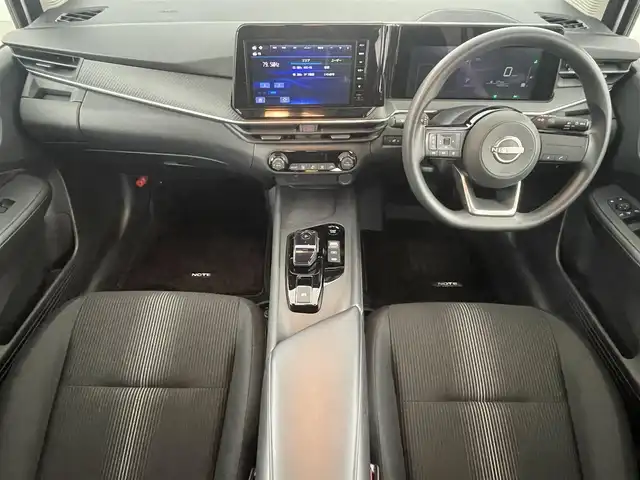 日産 ノート X 福島県 2022(令4)年 0.5万km ピュアホワイトパール エマージェンシーブレーキ　/アラウンドビューモニター　/コーナーセンサー　/純正ナビゲーション　/【AM/FM/DVD/CD/Bluetooth/フルセグ/HDMI】/型番:MM222D-L/・TVキャンセラー/ドライブレコーダー　/プッシュスタート　/・スマートキー　/ＥＴＣ　/ＬＥＤライト　/・オートライト　/デジタルインナーミラー/純正フロアマット/寒冷地仕様/純正フロアマット