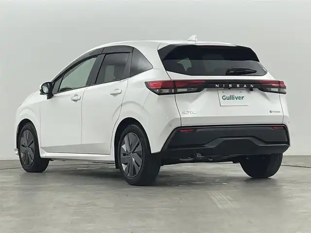 日産 ノート X 福島県 2022(令4)年 0.5万km ピュアホワイトパール エマージェンシーブレーキ　/アラウンドビューモニター　/コーナーセンサー　/純正ナビゲーション　/【AM/FM/DVD/CD/Bluetooth/フルセグ/HDMI】/型番:MM222D-L/・TVキャンセラー/ドライブレコーダー　/プッシュスタート　/・スマートキー　/ＥＴＣ　/ＬＥＤライト　/・オートライト　/デジタルインナーミラー/純正フロアマット/寒冷地仕様/純正フロアマット
