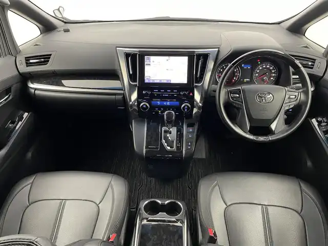 トヨタ アルファード S タイプゴールド 埼玉県 2021(令3)年 2.5万km ホワイトパールクリスタルシャイン ツインムーンルーフ　純正９インチディスプレイオーディオ　純正フリップダウンモニター　三眼ＬＥＤヘッドライト　パワースライドドア　パワーバックドア　レーダークルーズコントロール　セーフティセンス