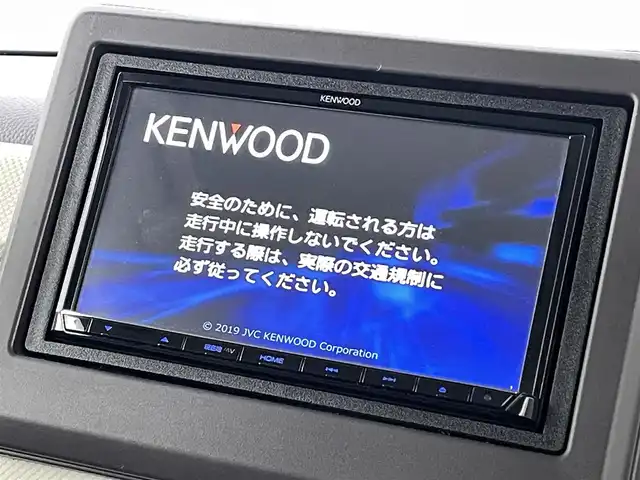 ホンダ Ｎ ＢＯＸ G L ホンダセンシング 福島県 2018(平30)年 6万km プレミアムホワイトパールⅡ レンタアップ/ホンダセンシング/・衝突軽減ブレーキ〈CMBS〉/・誤発進抑制機能/・LKAS〈車線維持支援システム〉/・ACC〈アダプティブ・クルーズ・コントロール〉/・オートハイビーム/・先行車発進お知らせ機能/SDナビ/型番：MDV-S706/・AM/FM/CD/DVD/SD/BT/iPod/フルセグTV/・バックカメラ/・ビルトインETC/プッシュスタート/・スマートキー/・スペアキー/チルト式ステアリング/・ステアリングスイッチ/LEDヘッドライト/・オートライト/ウインカーミラー/パワースライドドア/アイドリングストップ/ベンチシート/・チップアップ/純正フロアマット/360°スーパーUV・IRカットパッケージ