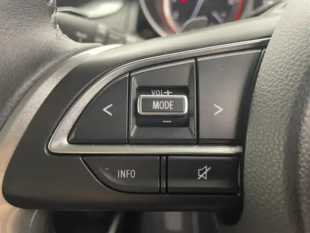 スズキ スイフト RS 茨城県 2018(平30)年 5.2万km スーパーブラックパール 純正ナビ/フルセグ/ETC/ドラレコ/シートヒーター/純正16インチAW/LEDヘッドライト/スマートキー