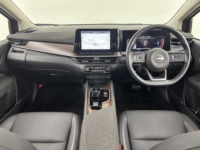 日産 オーラ G  90周年記念車 埼玉県 2024(令6)年 1.3万km ガーネットレッド/スーパーブラック 2トーン ＢＯＳＥサウンド　/純正ナビ　/フルセグＴＶ　/アラウンドビューモニター　/エマージェンシーブレーキ　/プロパイロット　/レザーシート　/デジタルインナーミラー　/ビルトインＥＴＣ２．０　/ステアリングヒーター　/純正ＡＷ１７インチ/純正フロアマット/シートヒーターＤ＋Ｎ席/レザーシート/ＬＥＤヘッドライト