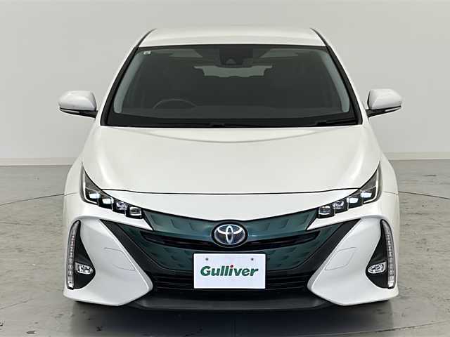 トヨタ プリウス ＰＨＶ S ナビパッケージ 宮城県 2017(平29)年 7.5万km ホワイトパールクリスタルシャイン トヨタセーフティセンス/・プリクラッシュセーフティ/・レーンディパーチャーアラート/・レーダークルーズコントロール/・オートハイビーム/純正11インチTコネクトナビ/・BT.USB/フルセグTV/バックモニター/ビルトインETC2.0/前席シートヒーター/ステアリングヒーター/LEDヘッドライト/LEDフォグランプ/アイドリングストップ/横滑り防止装置/プッシュスタート/スマートキー/純正15インチアルミホイール/純正フロアマット/トノカバー