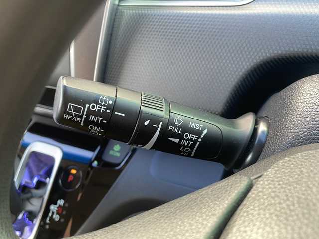 ホンダ フリード＋ ハイブリット G ホンダセンシング 青森県 2019(平31)年 9.2万km プレミアムスパークルブラックパール 4WD/寒冷地仕様/社外SDナビ・フルセグTV/バックカメラ/両側パワースライドドア/前席シートヒーター/衝突軽減ブレーキ/追従クルーズコントロール/レーンキープアシスト/熱線入りフロントウインドウ/純正エンジンスターター/ビルトインETC/後席ロールサンシェード/LEDヘッドライト/社外15インチアルミ