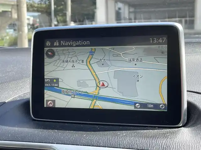 マツダ アクセラ 15S 沖縄県 2014(平26)年 7.6万km スノーフレイクホワイトパールマイカ 純正ナビ（ＡＭ／ＦＭ）　/ＥＴＣ　/USB充電ポート/スペアキー　/アイドリングストップ　/横滑り防止機能　/シートカバー　/ＬＥＤヘッドライト　　/純正アルミホイール　/パワーステアリング　/パワーウィンドウ