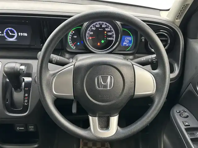 ホンダ Ｎ ＯＮＥ G Lパッケージ 道北・旭川 2013(平25)年 7万km プレミアムホワイトパール (株)IDOMが運営する【じしゃロン旭川店】の自社ローン専用車両になります。こちらは現金またはオートローンご利用時の価格です。自社ローンご希望の方は別途その旨お申付け下さい/　/・純正オーディオ(BT)/・バックカメラ/・横滑り防止装置/・電動格納ウィンカーミラー/・フロントデアイサー/・リアデフォッガー/・現車装着 社外AW165/55R14/・スマートキー2個/・プッシュスタート/・取扱説明書