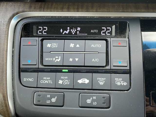 ホンダ ステップワゴン G EX 山形県 2015(平27)年 5.1万km プレミアムディープロッソパール Honda SENSING/・衝突軽減ブレーキ（ＣＭＢＳ）/・路外逸脱抑制機能/・先行車発進お知らせ機能/・アダプティブクルーズコントロール（ＡＣＣ）/・車線維持支援システム（ＬＫＡＳ）/・標識認識機能/・誤発進抑制機能 /両側パワースライドドア/純正フリップダウンモニター/純正ナビ(CD.DVD.SD.BT.USB.HDMI)/フルセグ/マルチビューカメラ/ビルトインETC/シートヒーター/プッシュスタート/スマートキー/LEDヘッドライト