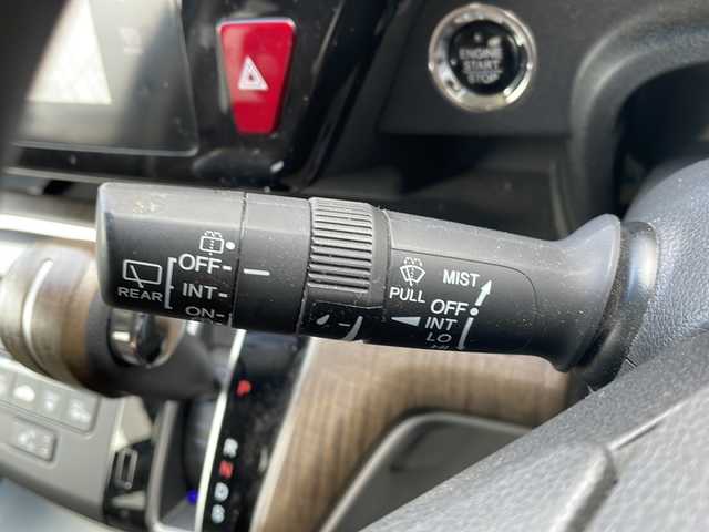 ホンダ ステップワゴン G EX 山形県 2015(平27)年 5.1万km プレミアムディープロッソパール Honda SENSING/・衝突軽減ブレーキ（ＣＭＢＳ）/・路外逸脱抑制機能/・先行車発進お知らせ機能/・アダプティブクルーズコントロール（ＡＣＣ）/・車線維持支援システム（ＬＫＡＳ）/・標識認識機能/・誤発進抑制機能 /両側パワースライドドア/純正フリップダウンモニター/純正ナビ(CD.DVD.SD.BT.USB.HDMI)/フルセグ/マルチビューカメラ/ビルトインETC/シートヒーター/プッシュスタート/スマートキー/LEDヘッドライト