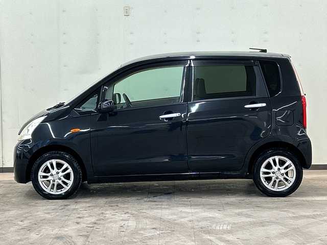 ダイハツ ムーヴ X リミテッド 道央・札幌 2011(平23)年 11.4万km ブラックマイカメタリック 4WD//純正ナビ//ドアバイザー//プッシュスタート//スマートキー//アイドリングストップ//ＥＴＣ//ドライブレコーダー//オートエアコン//パワーウィンド