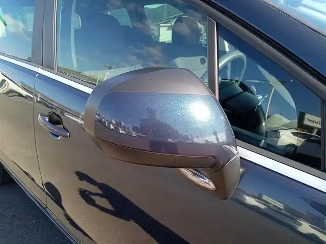 プジョー ５００８ プレミアム 福井県 2014(平26)年 1.5万km 紺Ｍ 社外SDナビ（CN-R300D）/・（フルセグTV/CD/DVD/Bluetooth）/バックカメラ/横滑り防止装置/コーナーセンサー/サイド・カーテンエアバッグ/ETC/オートライト/純正16インチAW/純正フロアマット/リモコンキー