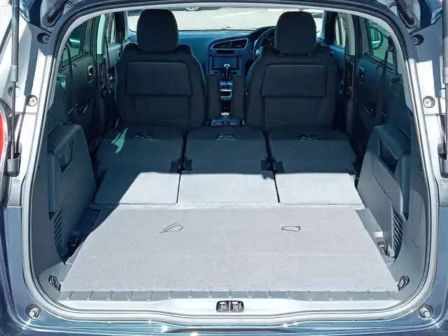 プジョー ５００８ プレミアム 福井県 2014(平26)年 1.5万km 紺Ｍ 社外SDナビ（CN-R300D）/・（フルセグTV/CD/DVD/Bluetooth）/バックカメラ/横滑り防止装置/コーナーセンサー/サイド・カーテンエアバッグ/ETC/オートライト/純正16インチAW/純正フロアマット/リモコンキー