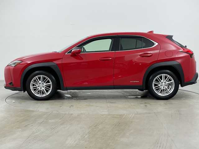 レクサス ＵＸ 250h バージョンC 道央・札幌 2020(令2)年 2.4万km マダーレッド ・4WD/・純正ナビ&CD&BT&TV&Miracast/・全方位カメラ/・パワーバックドア/・衝突軽減ブレーキ/・レーダークルーズコントロール/・黒レザーシート/・前席シートヒーター/・ステアリングヒーター/・前席パワーシート/・ドアミラーヒーター/・AC100V/・ビルトインETC/・TVキャンセラー/・クリアランスソナー/・LEDヘッドライト/・スマートキー/・スペアキー/・社外17インチAW/・純正AW付スタッドレス積載