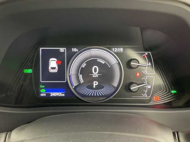 レクサス ＵＸ 250h バージョンC 道央・札幌 2020(令2)年 2.4万km マダーレッド ・4WD/・純正ナビ&CD&BT&TV&Miracast/・全方位カメラ/・パワーバックドア/・衝突軽減ブレーキ/・レーダークルーズコントロール/・黒レザーシート/・前席シートヒーター/・ステアリングヒーター/・前席パワーシート/・ドアミラーヒーター/・AC100V/・ビルトインETC/・TVキャンセラー/・クリアランスソナー/・LEDヘッドライト/・スマートキー/・スペアキー/・社外17インチAW/・純正AW付スタッドレス積載