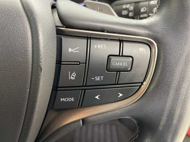 レクサス ＵＸ 250h バージョンC 道央・札幌 2020(令2)年 2.4万km マダーレッド ・4WD/・純正ナビ&CD&BT&TV&Miracast/・全方位カメラ/・パワーバックドア/・衝突軽減ブレーキ/・レーダークルーズコントロール/・黒レザーシート/・前席シートヒーター/・ステアリングヒーター/・前席パワーシート/・ドアミラーヒーター/・AC100V/・ビルトインETC/・TVキャンセラー/・クリアランスソナー/・LEDヘッドライト/・スマートキー/・スペアキー/・社外17インチAW/・純正AW付スタッドレス積載