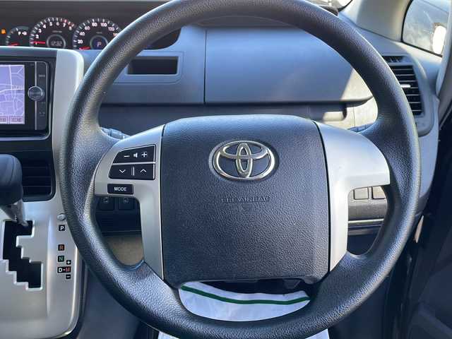 トヨタ ヴォクシー X Lエディション 東京都 2013(平25)年 6.5万km ダークバイオレットマイカメタリック 新車時保証書　整備記録簿	/取扱説明書　ナビ説明書		/純正ナビ/フルセグTV【NSZT-W62G】	/SD/CD/DVD/BT/バックカメラ　ETC	/ドライブレコーダー【前後】/両側パワースライドドア	/HIDライト/オートライト	/キーレスキー×１/メタルキー×１/社外15インチアルミ/純正15インチアルミ積込