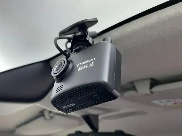 トヨタ ルーミー カスタムG－T 埼玉県 2020(令2)年 3.3万km ブラックマイカメタリック/パールホワイト2トーン 純正９型ナビ　ＢＴ　全方位　温シート　両側電動　オートハイビーム　コーナーセンサー　レーダークルーズコントロール　レーダークルーズコントロール　純正１５インチアルミホイール　衝突軽減システム