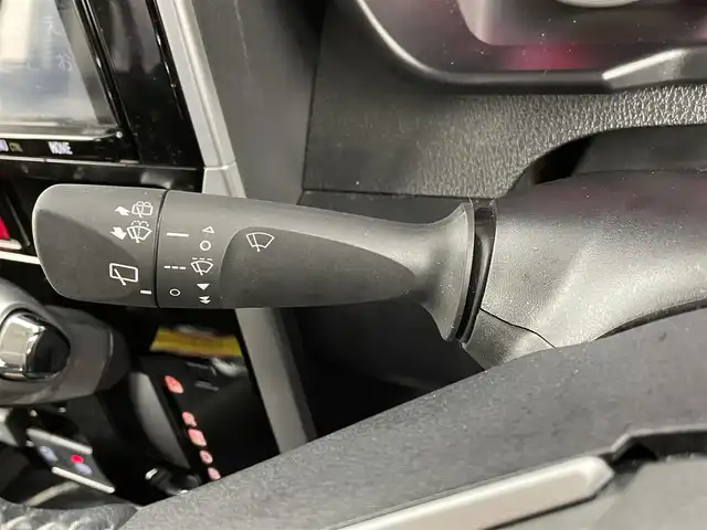 トヨタ ルーミー カスタムG－T 埼玉県 2020(令2)年 3.3万km ブラックマイカメタリック/パールホワイト2トーン 純正９型ナビ　ＢＴ　全方位　温シート　両側電動　オートハイビーム　コーナーセンサー　レーダークルーズコントロール　レーダークルーズコントロール　純正１５インチアルミホイール　衝突軽減システム