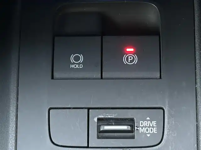 トヨタ ハリアー S 広島県 2021(令3)年 4万km ホワイトパールクリスタルシャイン ワンオーナー/純正メーカーOPナビ/【AM/FM/フルセグTV/Bluetooth】/バックカメラ/ETC/衝突被害軽減ブレーキ/横滑り防止装置/盗難防止装置/電動パーキング/オートブレーキホールド/レーダークルーズコントロール/コーナーセンサー/LEDヘッドライト/オートライト/オートマチックハイビーム/プッシュスタート/スペアキー/スマートキー/純正17インチアルミホイール/純正フロアマット/保証書/取扱説明書