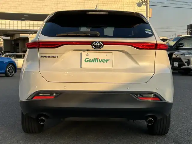 トヨタ ハリアー S 広島県 2021(令3)年 4万km ホワイトパールクリスタルシャイン ワンオーナー/純正メーカーOPナビ/【AM/FM/フルセグTV/Bluetooth】/バックカメラ/ETC/衝突被害軽減ブレーキ/横滑り防止装置/盗難防止装置/電動パーキング/オートブレーキホールド/レーダークルーズコントロール/コーナーセンサー/LEDヘッドライト/オートライト/オートマチックハイビーム/プッシュスタート/スペアキー/スマートキー/純正17インチアルミホイール/純正フロアマット/保証書/取扱説明書