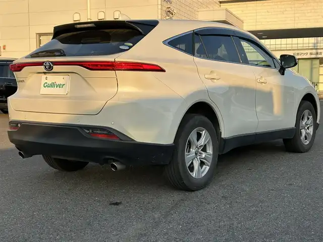 トヨタ ハリアー S 広島県 2021(令3)年 4万km ホワイトパールクリスタルシャイン ワンオーナー/純正メーカーOPナビ/【AM/FM/フルセグTV/Bluetooth】/バックカメラ/ETC/衝突被害軽減ブレーキ/横滑り防止装置/盗難防止装置/電動パーキング/オートブレーキホールド/レーダークルーズコントロール/コーナーセンサー/LEDヘッドライト/オートライト/オートマチックハイビーム/プッシュスタート/スペアキー/スマートキー/純正17インチアルミホイール/純正フロアマット/保証書/取扱説明書