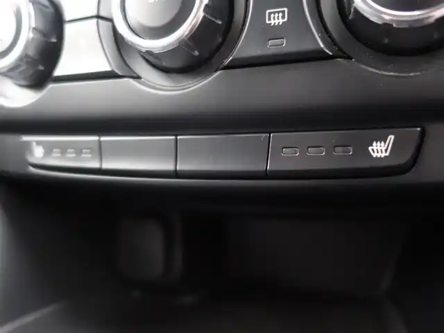 マツダ アテンザ ワゴン XD Lパッケージ 山形県 2013(平25)年 11.6万km ディープクリスタルブルーマイカ 6MT/ディーゼルターボ/衝突被害軽減システム/SDナビ/　　【CD DVD BT フルセグ USB AUX MSV】/バックカメラ/レーダークルーズコントロール/HIDオートヘッドライト/レザーシート/シートヒーター/パワーシート/17インチアルミホイール/アイドリングストップ/ステアリングスイッチ/電動格納ウィンカーミラー/ブライドスッポトモニター/フォグランプ/スマートキー/ETC