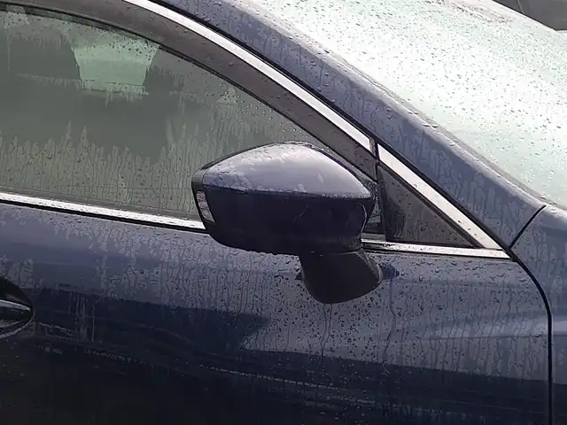 マツダ アテンザ ワゴン XD Lパッケージ 山形県 2013(平25)年 11.6万km ディープクリスタルブルーマイカ 6MT/ディーゼルターボ/衝突被害軽減システム/SDナビ/　　【CD DVD BT フルセグ USB AUX MSV】/バックカメラ/レーダークルーズコントロール/HIDオートヘッドライト/レザーシート/シートヒーター/パワーシート/17インチアルミホイール/アイドリングストップ/ステアリングスイッチ/電動格納ウィンカーミラー/ブライドスッポトモニター/フォグランプ/スマートキー/ETC