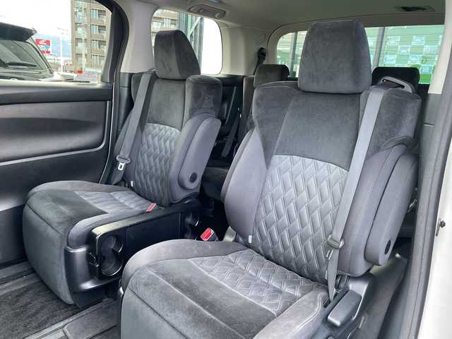 トヨタ アルファード S Aパッケージ 長野県 2018(平30)年 16.7万km ホワイトパールクリスタルシャイン 禁煙車/アルパインフリップダウンモニター/ツインムーンルーフ/ナビ機能付きアルパインディスプレイオーディオ/FM/AM/Bluetooth/両側電動スライドドア/デジタルインナーミラー/ブラインドスポットモニター/純正18インチアルミホイール/100V充電/バックカメラ/前後コーナーセンサー/レーダークルーズコントロール/三眼LEDヘッドライト/フォグランプ/オートライト/トヨタセーフティ/オートハイビーム/プリクラッシュセーフティ/レーンキープアシスト/車線逸脱警報システム/オットマン/純正フロアマット/ETC/パーキングアシスト/ＭＴモード付ＡＴ/革巻きステアリング/ステアリングスイッチ