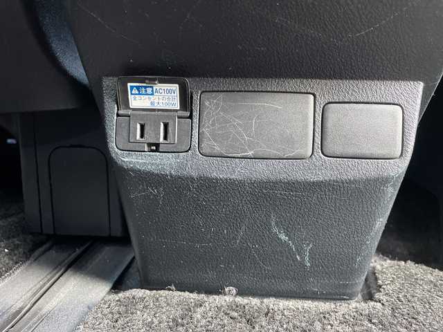 トヨタ アルファード S Aパッケージ 長野県 2018(平30)年 16.7万km ホワイトパールクリスタルシャイン 禁煙車/アルパインフリップダウンモニター/ツインムーンルーフ/ナビ機能付きアルパインディスプレイオーディオ/FM/AM/Bluetooth/両側電動スライドドア/デジタルインナーミラー/ブラインドスポットモニター/純正18インチアルミホイール/100V充電/バックカメラ/前後コーナーセンサー/レーダークルーズコントロール/三眼LEDヘッドライト/フォグランプ/オートライト/トヨタセーフティ/オートハイビーム/プリクラッシュセーフティ/レーンキープアシスト/車線逸脱警報システム/オットマン/純正フロアマット/ETC/パーキングアシスト/ＭＴモード付ＡＴ/革巻きステアリング/ステアリングスイッチ