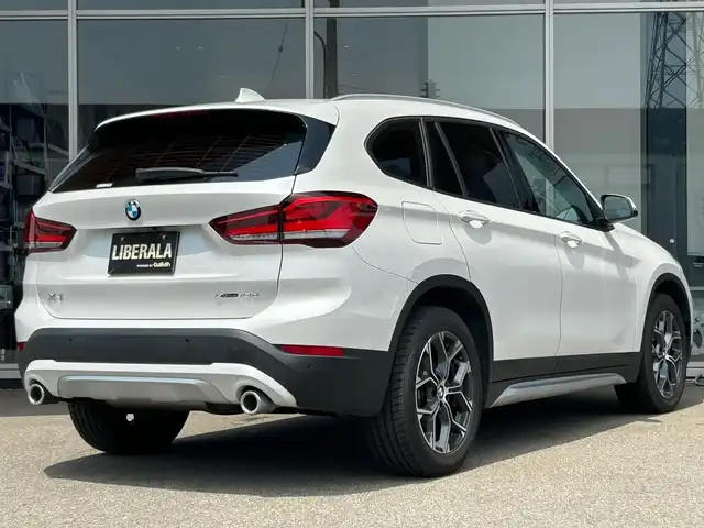 ＢＭＷ Ｘ１ xDrive 18d xライン 富山県 2020(令2)年 5万km パール ハーフレザーシート　/純正ナビ　/Bluetooth接続/アドブルー/バックカメラ　/ＡＣＣ　/衝突軽減Ｂ　/前後コーナーセンサー/レーンディパチャーＷ　/パーキングアシスト　/コンフォートアクセス　/アンビエントライト　/前席パワーシート　/パワーバックＤ　/純正１８ＡＷ